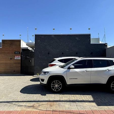 3-Studio Prox Uel E Catuai C/Ar Londrina Exteriér fotografie
